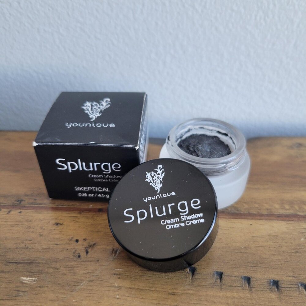 NEW YOUNIQUE Splurge Eye Shadow - SKEPTICAL .16oz/4.5g